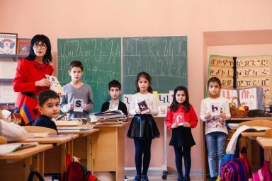 Как школа Верацнунд сформировала культурные ориентиры для выпускницы Рады Сапаниди Как школа Верацнунд сформировала культурные ориентиры для выпускницы Рады Сапаниди